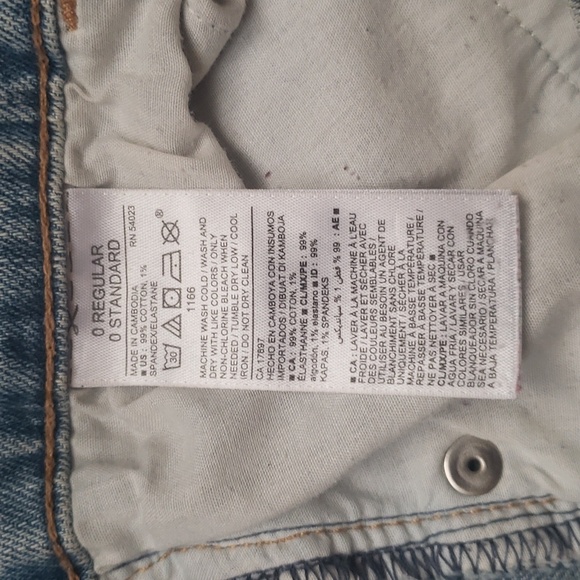 Old Navy light blue denim shorts - Picture 3 of 3